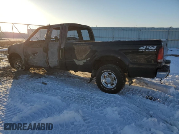 2002 Ford Super Duty F-250 XL with VIN 1FTNX21S02ED60145, listed as a Copart auction lot 48237514 with 0 mi miles and Salvage Title. Bid and sale history available at carsss.com. Image 2.