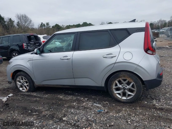 2020 Kia Soul LX with VIN KNDJ23AU1L7734823, listed as a IAAI auction lot 41449098 with 34,098 mi miles. Bid and sale history available at carsss.com. Image 14.