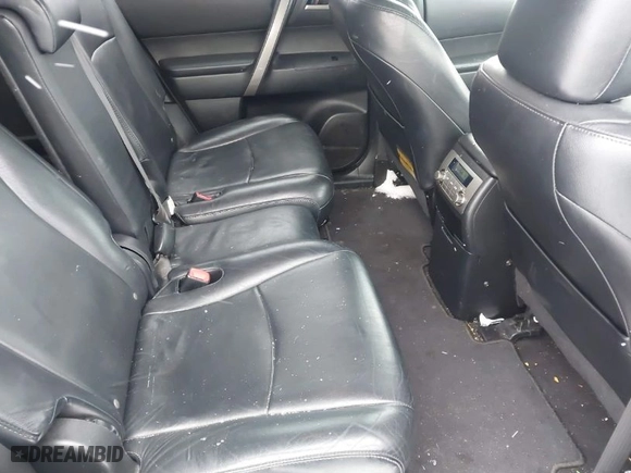 2010 Toyota Highlander SE with VIN 5TDJK3EH6AS034991, listed as a IAAI auction lot 41543591 with 270,807 mi miles. Bid and sale history available at carsss.com. Image 8.