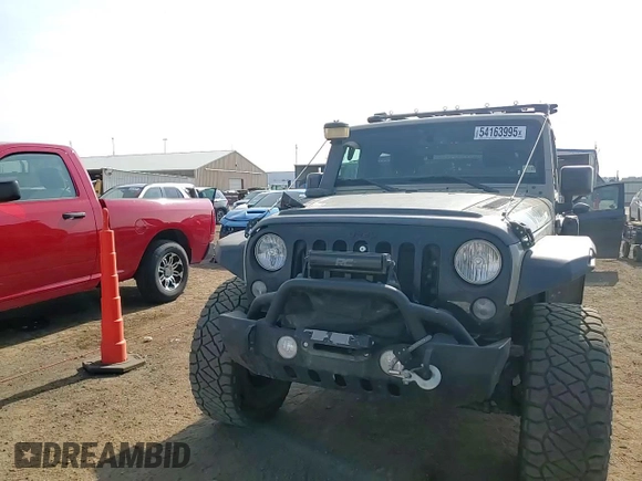 2018 Jeep Wrangler Willys Wheeler W z VIN 1C4AJWAG1JL832396, wystawiony jako Copart lot #54163995 z przebiegiem 55 984 mil mil oraz Szkoda całkowita • Salvage title. Historia ofert i sprzedaży dostępna na DreamBid. Obrazek 13.