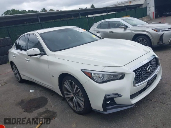 2019 Infiniti Q50 3.0t LUXE with VIN JN1EV7AR7KM590502, listed as a IAAI auction lot 40204876 with 42,788 mi miles. Bid and sale history available at carsss.com. Image 1.