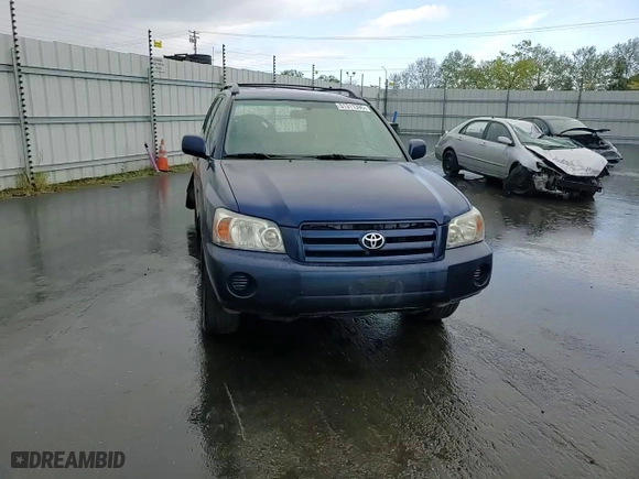 2005 Toyota Highlander with VIN JTEEP21A050126088, listed as a Copart auction lot 51311395 with 110,584 mi miles and Salvage Title. Bid and sale history available at carsss.com. Image 12.