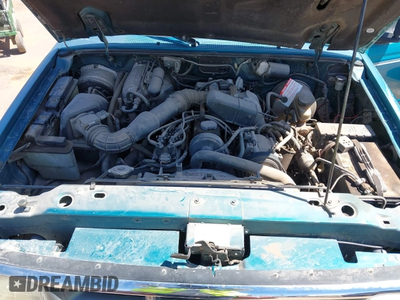 1994 Ford Ranger XL with VIN 1FTCR14A8RPB25781, listed as a IAAI auction lot 41730398 with 211,323 mi miles. Bid and sale history available at carsss.com. Image 10.