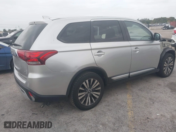 2020 Mitsubishi Outlander SE with VIN JA4AD3A38LZ025290, listed as a IAAI auction lot 41645284 with 81,044 mi miles and . Bid and sale history available at DreamBid. Image 4.