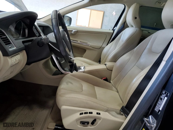 2015 Volvo XC60 T5 Drive-E Premier Plus with VIN YV440MDC5F2620933, listed as a Copart auction lot 46507265 with 133,545 mi miles and Clean Title. Bid and sale history available at carsss.com. Image 7.