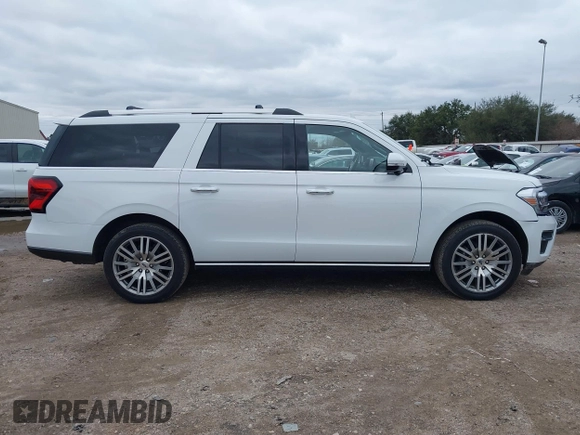 2023 Ford Expedition Max Limited z VIN 1FMJK2A86PEA55771, wystawiony jako IAAI lot #41290472 z przebiegiem 39 663 mil mil oraz . Historia ofert i sprzedaży dostępna na DreamBid. Obrazek 13.