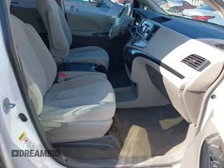 2013 Toyota Sienna LE AAS with VIN 5TDKK3DC2DS354582, listed as a IAAI auction lot 41360766 with 169,978 mi miles. Bid and sale history available at carsss.com. Image 5.