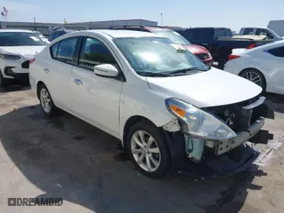 2017 Nissan Versa Sedan SV with VIN 3N1CN7AP9HL869944, listed as a IAAI auction lot 41829971 with 81,825 mi miles. Bid and sale history available at carsss.com. Image 1.