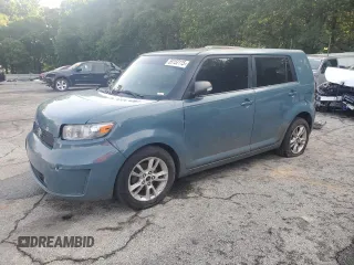 2008 Scion xB z VIN JTLKE50E581041477, wystawiony jako Copart lot #59152115 z przebiegiem 303 229 mil mil oraz Tytuł czysty. Historia ofert i sprzedaży dostępna na DreamBid. Obrazek 1.