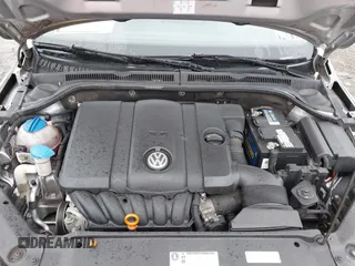 2013 Volkswagen Jetta SE with VIN 3VWDP7AJ0DM363220, listed as a IAAI auction lot 42245043 with 165,498 mi miles and . Bid and sale history available at DreamBid. Image 10.