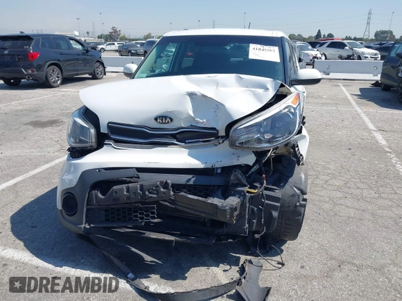 2018 Kia Soul with VIN KNDJN2A25J7539966, listed as a IAAI auction lot 41844263 with 126,286 mi miles. Bid and sale history available at carsss.com. Image 12.