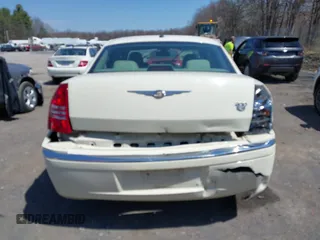 2007 Chrysler 300 C with VIN 2C3KA63H87H897640, listed as a IAAI auction lot 42098669 with 87,801 mi miles. Bid and sale history available at carsss.com. Image 6.