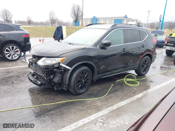 2017 Nissan Rogue SL with VIN 5N1AT2MT5HC770373, listed as a IAAI auction lot 41141381 with 117,950 mi miles. Bid and sale history available at carsss.com. Image 2.