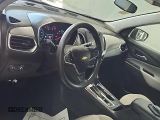 2021 Chevrolet Equinox LS z VIN 3GNAXSEV0MS134352, wystawiony jako IAAI lot #42545745 z przebiegiem 35 728 mil mil oraz . Historia ofert i sprzedaży dostępna na DreamBid. Obrazek 1.