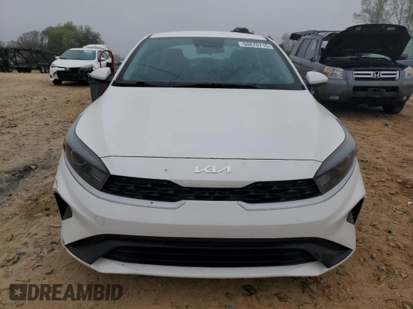 2022 Kia Forte LXS with VIN 3KPF24AD9NE418729, listed as a Copart auction lot 50876715 with 42,661 mi miles and Salvage Title. Bid and sale history available at carsss.com. Image 5.