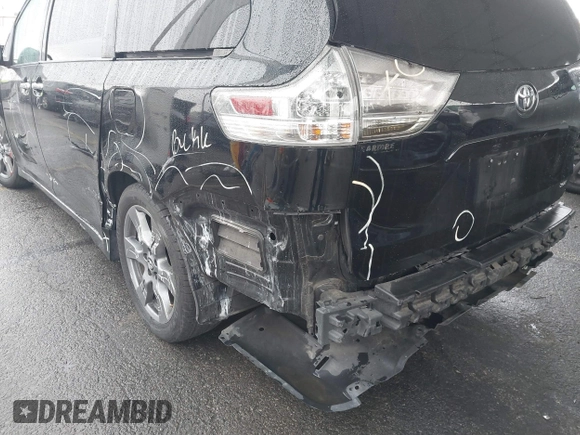 2018 Toyota Sienna SE with VIN 5TDXZ3DC1JS953289, listed as a IAAI auction lot 41525385 with 63,450 mi miles and . Bid and sale history available at DreamBid. Image 18.