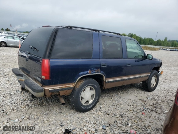 1998 Chevrolet Tahoe with VIN 1GNEK13R2WJ376001, listed as a Copart auction lot 66877074 with 267,012 mi miles and Clean Title. Bid and sale history available at carsss.com. Image 3.
