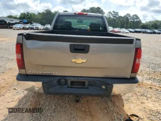 2007 Chevrolet Silverado 1500 1LT with VIN 2GCEK19C371653018, listed as a Copart auction lot 52855545 with 304,322 mi miles and Salvage Title. Bid and sale history available at DreamBid. Image 6.