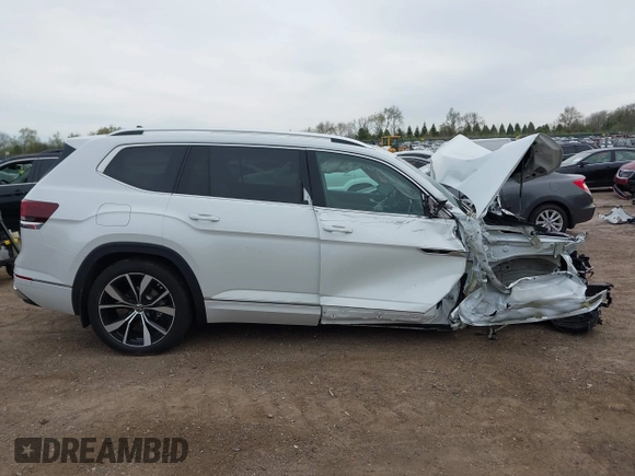 2025 Volkswagen Atlas SE with VIN 1V2FR2CA0SC525107, listed as a IAAI auction lot 42149492 with 2,443 mi miles and . Bid and sale history available at DreamBid. Image 13.