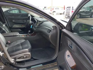 2015 Chevrolet Impala LT z VIN 2G1125S30F9194698, wystawiony jako IAAI lot #42156754 z przebiegiem 89 150 mil mil oraz . Historia ofert i sprzedaży dostępna na DreamBid. Obrazek 5.