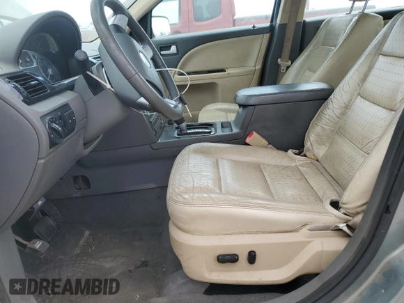 2008 Mercury Sable с VIN 1MEHM40W88G617702, выставлен на аукционе Copart как лот 72220634 с пробегом 214 661 миль миль и Списание • Salvage title. История ставок и продаж доступна на DreamBid. Изображение 7.