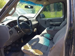 2002 Ford F-150 XL z VIN 1FTRF17292NA08851, wystawiony jako IAAI lot #42559503 z przebiegiem Nie podano mil oraz . Historia ofert i sprzedaży dostępna na DreamBid. Obrazek 8.