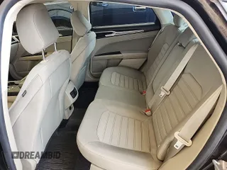 2020 Ford Fusion SE с VIN 3FA6P0LU9LR177063, выставлен на аукционе IAAI как лот 42785490 с пробегом 51 258 миль миль и . История ставок и продаж доступна на DreamBid. Изображение 19.
