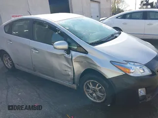 2010 Toyota Prius II with VIN JTDKN3DU9A0106697, listed as a IAAI auction lot 37938406 with 245,315 mi miles. Bid and sale history available at carsss.com. Image 6.