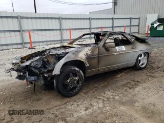 1987 Porsche 928 z VIN WP0JB0924HS862026, wystawiony jako Copart lot #42202985 z przebiegiem Nie podano mil oraz Nie do naprawy. Historia ofert i sprzedaży dostępna na DreamBid. Obrazek 1.
