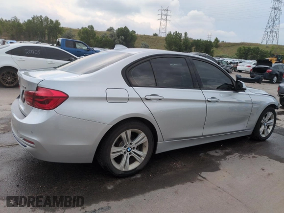 2016 BMW 3 Series 328i xDrive с VIN WBA8E3G55GNU04932, выставлен на аукционе Copart как лот 62412935 с пробегом 151 989 миль миль и Списание • Salvage title. История ставок и продаж доступна на DreamBid. Изображение 3.