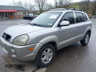 2006 Hyundai Tucson GLS with VIN KM8JN12D86U453274, listed as a IAAI auction lot 42095775 with 144,076 mi miles. Bid and sale history available at carsss.com. Image 2.