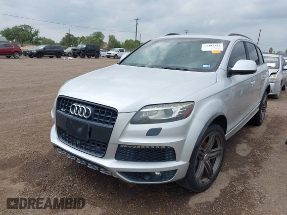 2015 Audi Q7 S line Prestige с VIN WA1DGAFE3FD014444, выставлен на аукционе IAAI как лот 42402252 с пробегом Не указан миль и . История ставок и продаж доступна на DreamBid. Изображение 6.