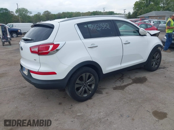 2013 Kia Sportage EX z VIN KNDPC3A22D7365381, wystawiony jako IAAI lot #42255582 z przebiegiem 239 561 mil mil oraz . Historia ofert i sprzedaży dostępna na DreamBid. Obrazek 4.