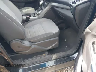 2013 Ford Escape SE с VIN 1FMCU9G96DUD66081, выставлен на аукционе IAAI как лот 42516401 с пробегом Не указан миль и . История ставок и продаж доступна на DreamBid. Изображение 5.