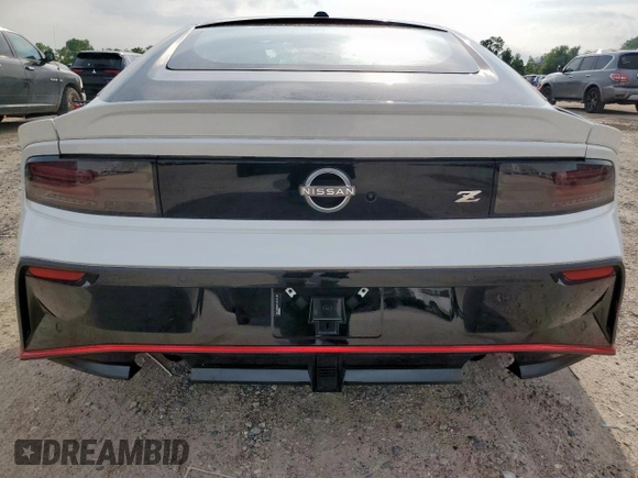 2024 Nissan Z Nismo с VIN JN1BZ4CH9RM360562, выставлен на аукционе Copart как лот 59863775 с пробегом 8 868 миль миль и Списание • Salvage title. История ставок и продаж доступна на DreamBid. Изображение 6.