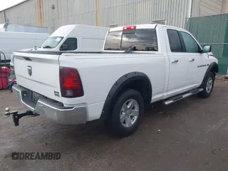 2012 Ram 1500 Big Horn z VIN 1C6RD6GT0CS323124, wystawiony jako IAAI lot #41486027 z przebiegiem 107 784 mil mil oraz . Historia ofert i sprzedaży dostępna na DreamBid. Obrazek 4.