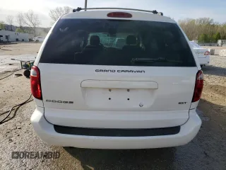 2005 Dodge Caravan SXT with VIN 2D4GP44L85R496834, listed as a Copart auction lot 51938765 with 125,168 mi miles and Non Repairable. Bid and sale history available at carsss.com. Image 6.
