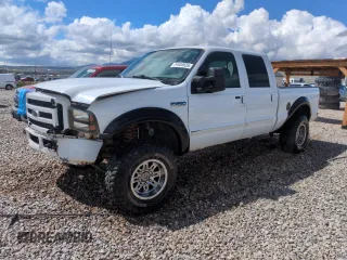 2006 Ford F-250 XL z VIN 1FTSW21P86EC38270, wystawiony jako Copart lot #54608525 z przebiegiem 191 044 mil mil oraz Szkoda całkowita • Salvage title. Historia ofert i sprzedaży dostępna na DreamBid. Obrazek 1.