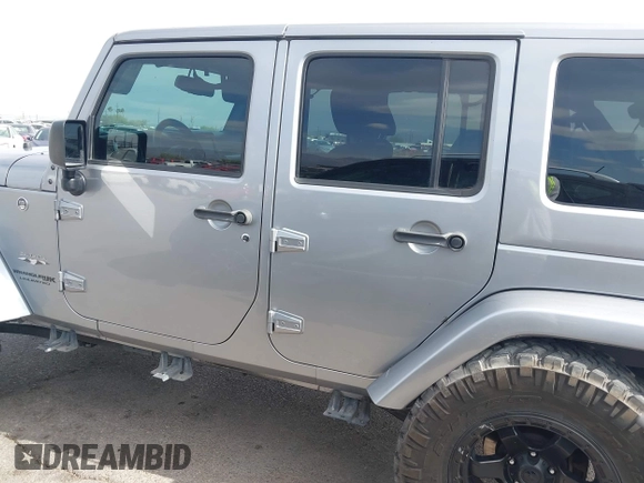 2018 Jeep Wrangler Unlimited Sahara with VIN 1C4BJWEG6JL817231, listed as a IAAI auction lot 42225248 with 68,015 mi miles and . Bid and sale history available at DreamBid. Image 15.