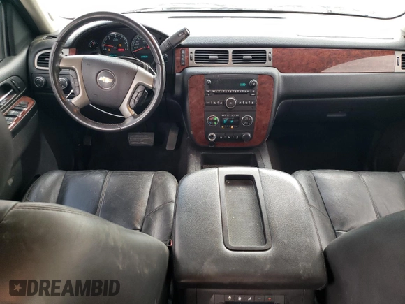 2013 Chevrolet Suburban LT with VIN 1GNSKJE7XDR341736, listed as a Copart auction lot 48781145 with 157,871 mi miles and Salvage Title. Bid and sale history available at DreamBid. Image 8.