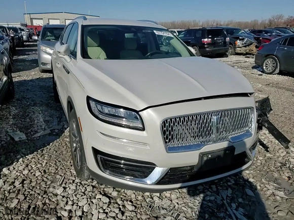 2020 Lincoln Nautilus Standard with VIN 2LMPJ6J97LBL31351, listed as a Copart auction lot 82764764 with 47,781 mi miles and Salvage Title. Bid and sale history available at carsss.com. Image 11.