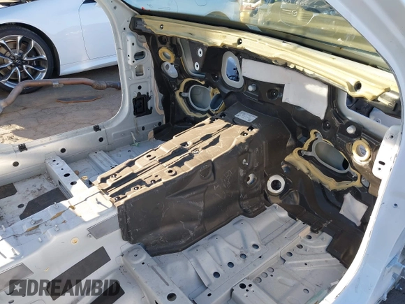 2022 Mercedes-Benz C 300 with VIN W1KAF4GB0NR046809, listed as a IAAI auction lot 41647963 with Not Provided miles and . Bid and sale history available at DreamBid. Image 5.