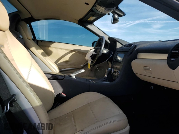 2006 Mercedes-Benz SLK-Class 5.5L AMG with VIN WDBWK73F06F100763, listed as a Copart auction lot 86308114 with 147,759 mi miles and Salvage Title. Bid and sale history available at carsss.com. Image 10.