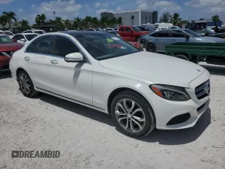 2015 Mercedes-Benz C 300 Luxury with VIN 55SWF4KB8FU050703, listed as a Copart auction lot 65587985 with 61,346 mi miles and Clean title. Bid and sale history available at DreamBid. Image 4.