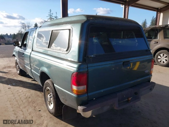 1997 Ford Ranger XL with VIN 1FTCR14A6VPB37129, listed as a IAAI auction lot 41745942 with 261,135 mi miles. Bid and sale history available at carsss.com. Image 3.