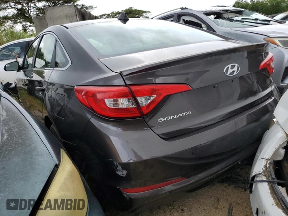 2015 Hyundai Sonata SE z VIN 5NPE24AF8FH122871, wystawiony jako Copart lot #71459654 z przebiegiem Nie podano mil oraz Szkoda całkowita • Salvage title. Historia ofert i sprzedaży dostępna na DreamBid. Obrazek 2.