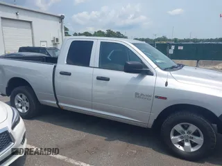 2018 Ram 1500 Tradesman с VIN 1C6RR7FM1JS238310, выставлен на аукционе IAAI как лот 42494212 с пробегом 73 413 миль миль и . История ставок и продаж доступна на DreamBid. Изображение 13.