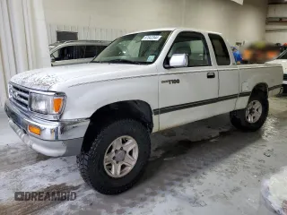 1997 Toyota T100 SR5 with VIN JT4UN24D9V0048079, listed as a Copart auction lot 87042344 with 303,785 mi miles and Salvage Title. Bid and sale history available at DreamBid. Image 1.
