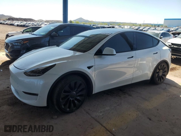 2021 Tesla Model Y Performance z VIN 5YJYGDEF5MF215870, wystawiony jako Copart lot #52531015 z przebiegiem 21 904 mil mil oraz Szkoda całkowita • Salvage title. Historia ofert i sprzedaży dostępna na DreamBid. Obrazek 1.