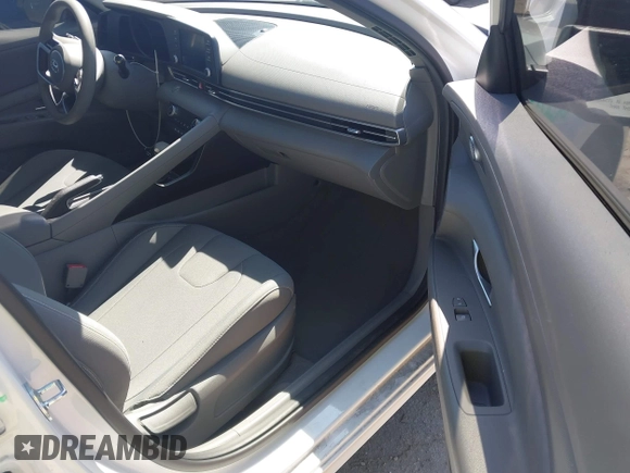 2022 Hyundai Elantra SEL with VIN 5NPLM4AG2NH070629, listed as a IAAI auction lot 41799299 with 58,720 mi miles and . Bid and sale history available at DreamBid. Image 5.